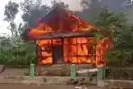 kebakaran-di-rumah-milik-Kakek-Nasa-di-Pangandaran-Senin-872024.jpg
