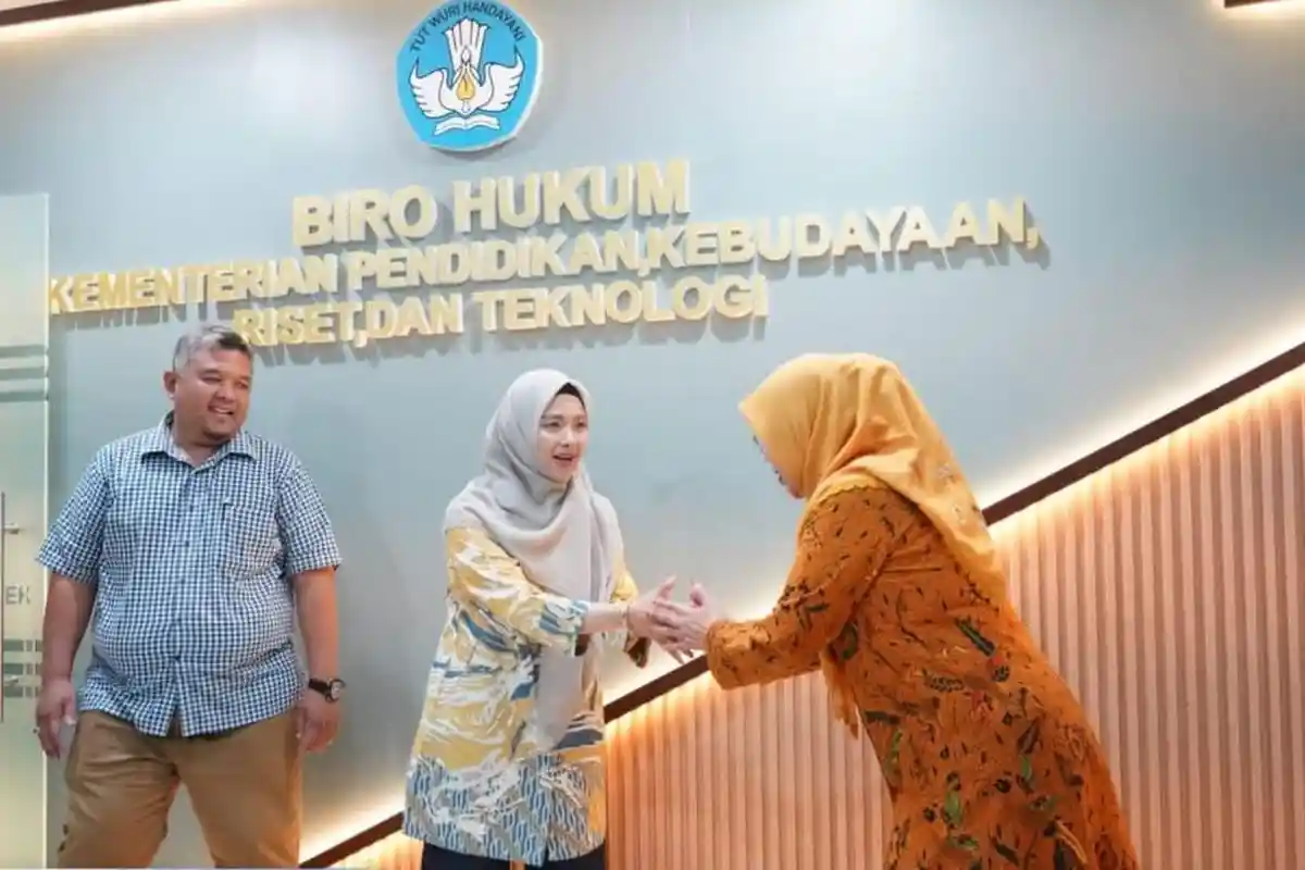 Demi Janji Politik, Bertha Audiensi ke Kemendikdasmen Terkait Program Seragam Gratis di Pagar Alam