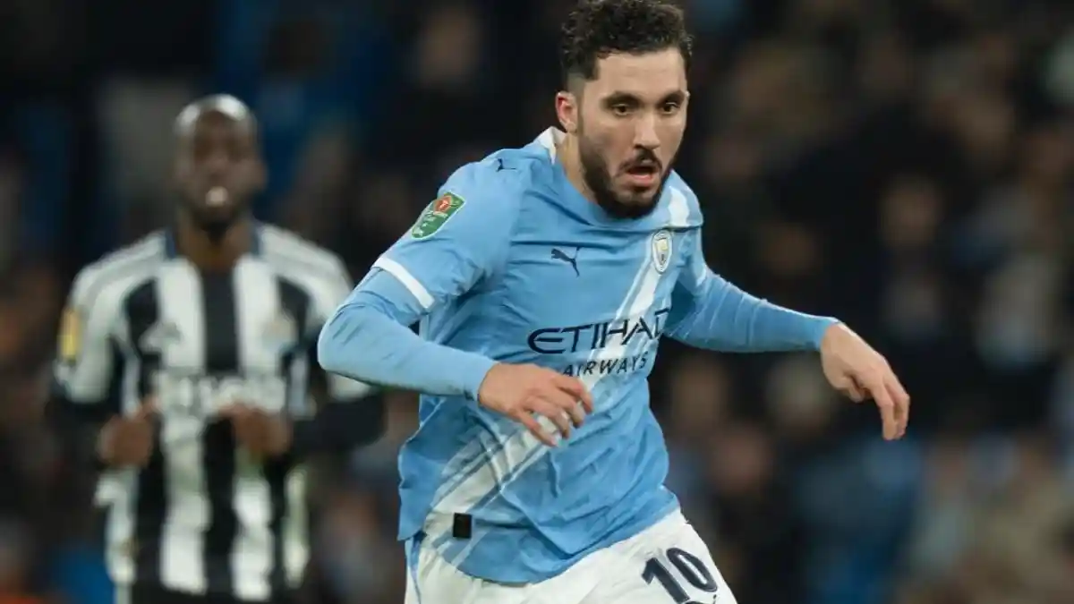 Profil Rayan Cherki: Gelandang Serang Manchester City Jadi Incaran Paris Saint-Germain