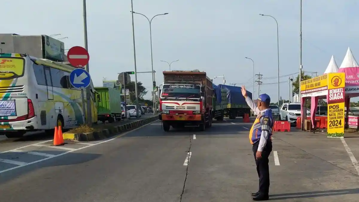 Operasional Angkutan Barang Dibatasi Saat Momen Libur Nataru