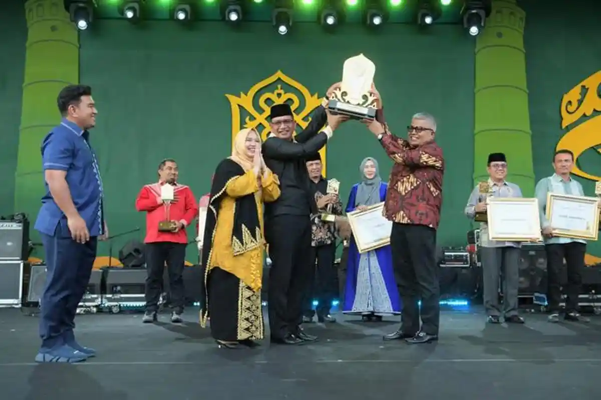 Sekda Tutup PKA-8, Kabupaten Aceh Selatan Raih Juara Umum
