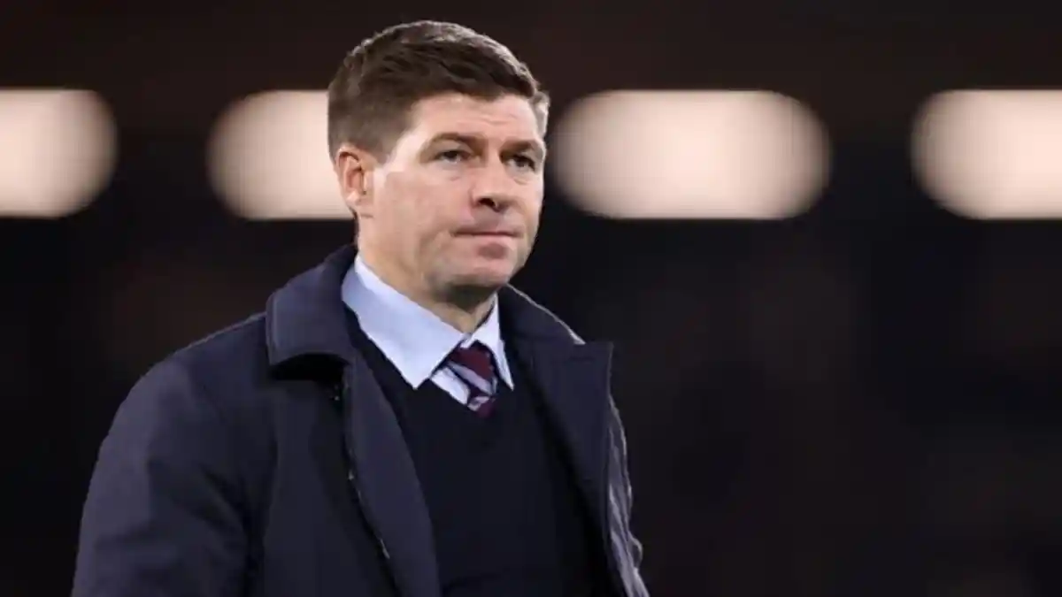 Kabar Liga Inggris : Didepak dari Aston Villa Steven Gerrard Bersumpah, 'Saya Seorang Petarung'