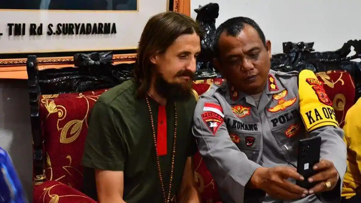 Philip Mehrtens, Pilot Susi Air Akhirnya Dibebaskan usai 19 Bulan Disandera, Langsung VC Keluarga