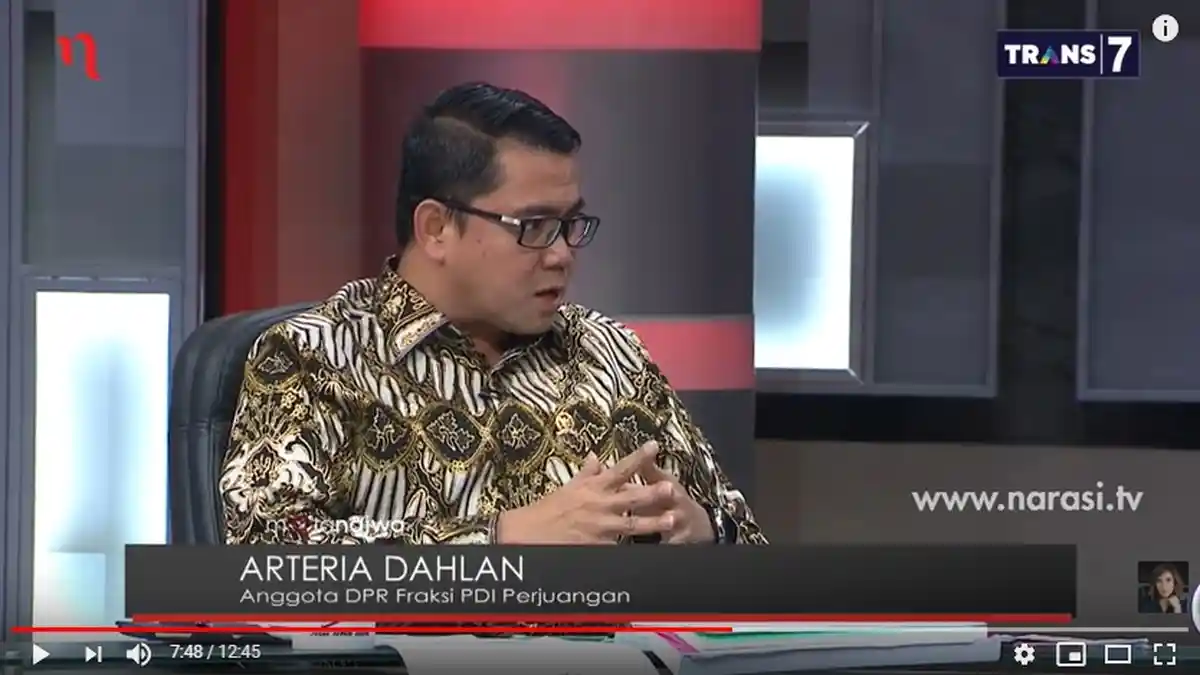 Soal Isu Pemakzulan, Arteria Dahlan Sebut Ada yang Menekan Presiden Terbitkan Perppu UU KPK