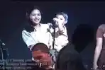 Al-Ghazali-sendu-lihat-perjuangan-Maia-Estianty-cari-cuan-nyanyi-di-panggung-sambil-momong-anaknya.jpg