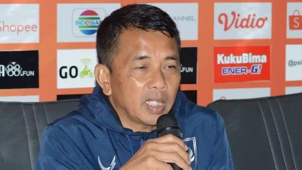PSIS Semarang Copot Jafri Sastra dari Kursi Pelatih