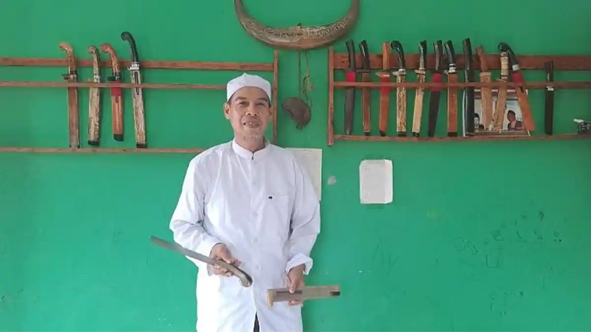 Lahir dari Kampung Silat Rawa Belong Jakarta, Ini Filosofis Golok Sembelih Ustaz Junaedi