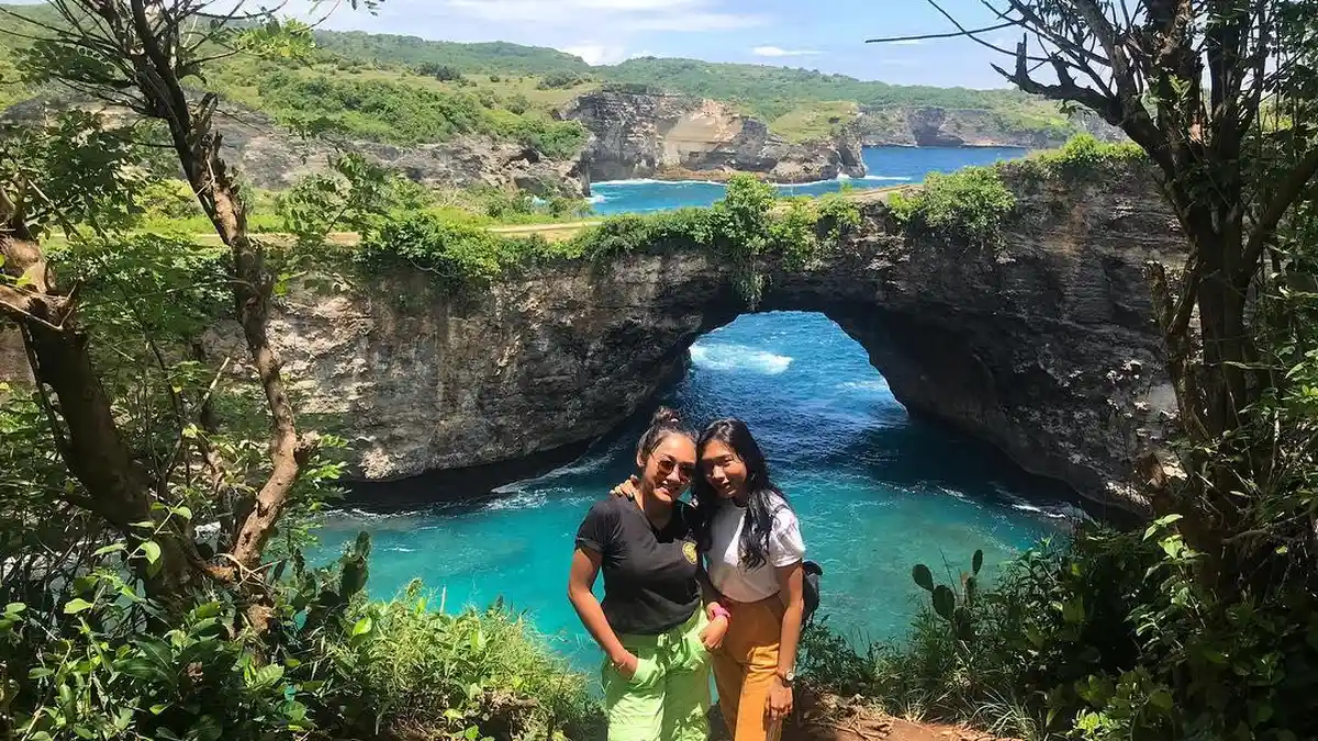 Pasih Uug, Surga Tersembunyi yang Mempesona di Nusa Penida