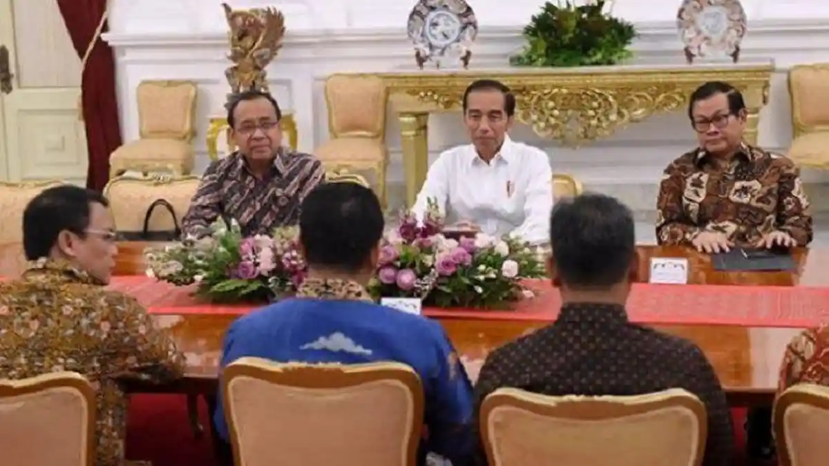 Kembali BOCOR Daftar Nama Menteri dengan Kop Jokowi-Maruf, Reaksi Jokowi: Saya Sendiri Baca