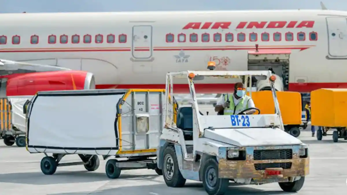 BIKIN Malu, Penumpang Mabuk Kencingi Penumpang Lansia, Pihak Maskapai Malah tak Mau Ganti Rugi