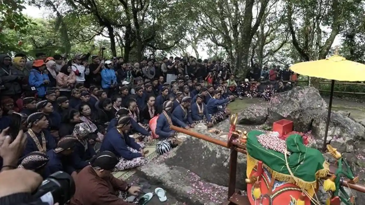 Prosesi Labuhan Merapi, Ritual Budaya Sekaligus Daya Tarik Wisata di Sleman