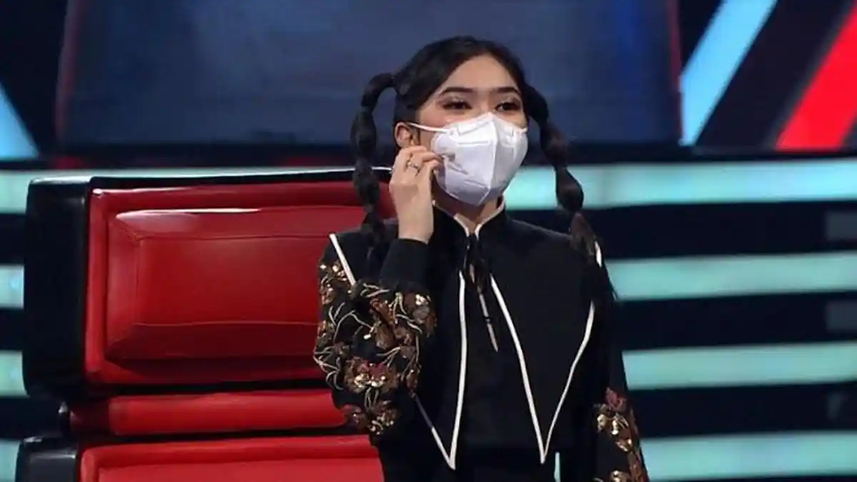 Isyana Sarasvati Menangis Dengar Suara Konstestan The Voice Kids Indonesia Season 4