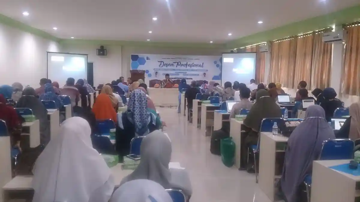 Dosen PTS di Makassar Upgrade Ilmu di STIE Amkop, Hadirkan Narasumber dari LLDikTi X Sulawesi