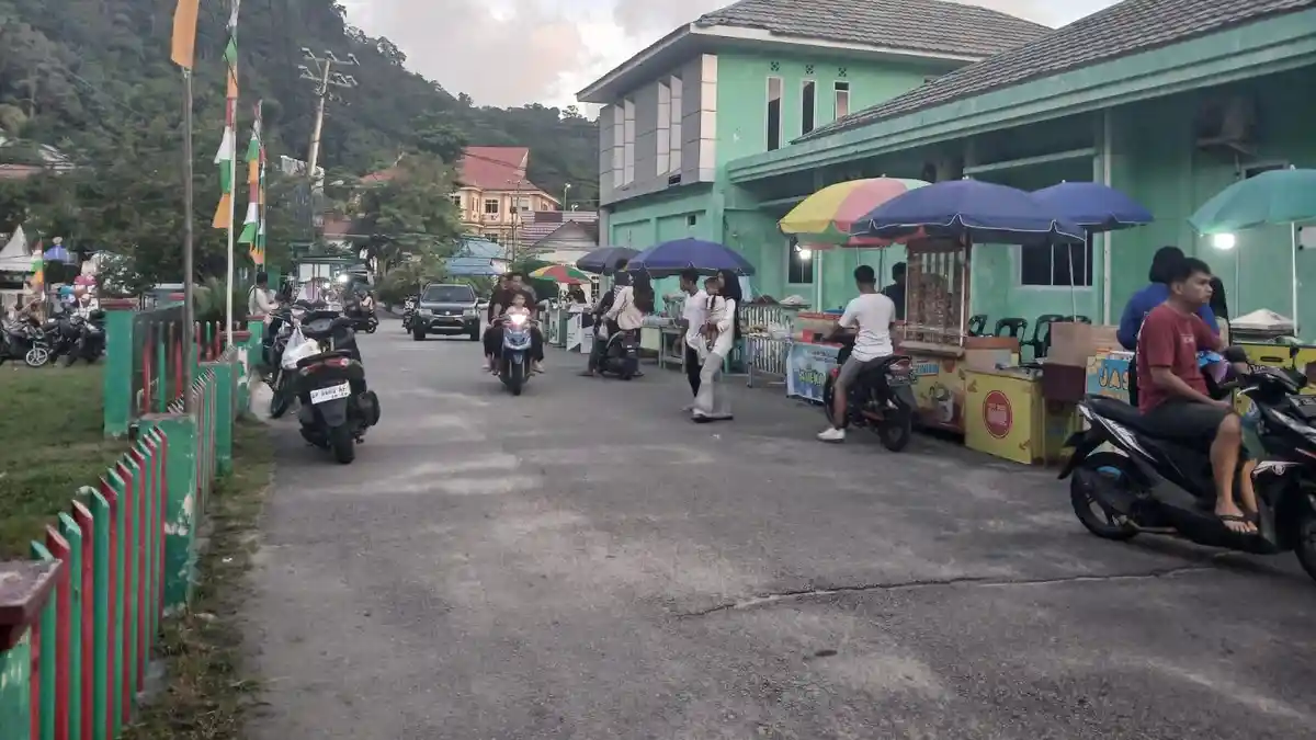 Pemkab Anambas Tata Ulang Food Street Hang Tuah, Relokasi PKL Demi Kelancaran Lalu Lintas - Tribunbatam.id