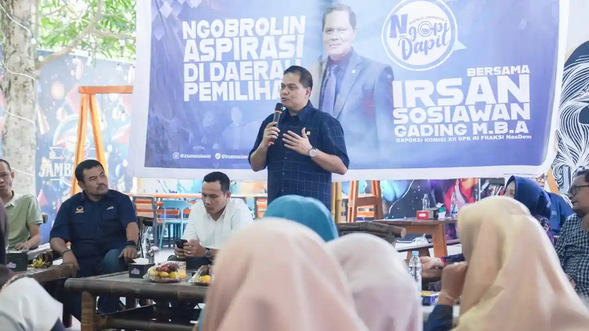 Irsan Sosiawan Dicurhati Gas LPG dan Diapresiasi Terkait Program Kelistrikan di Dapil