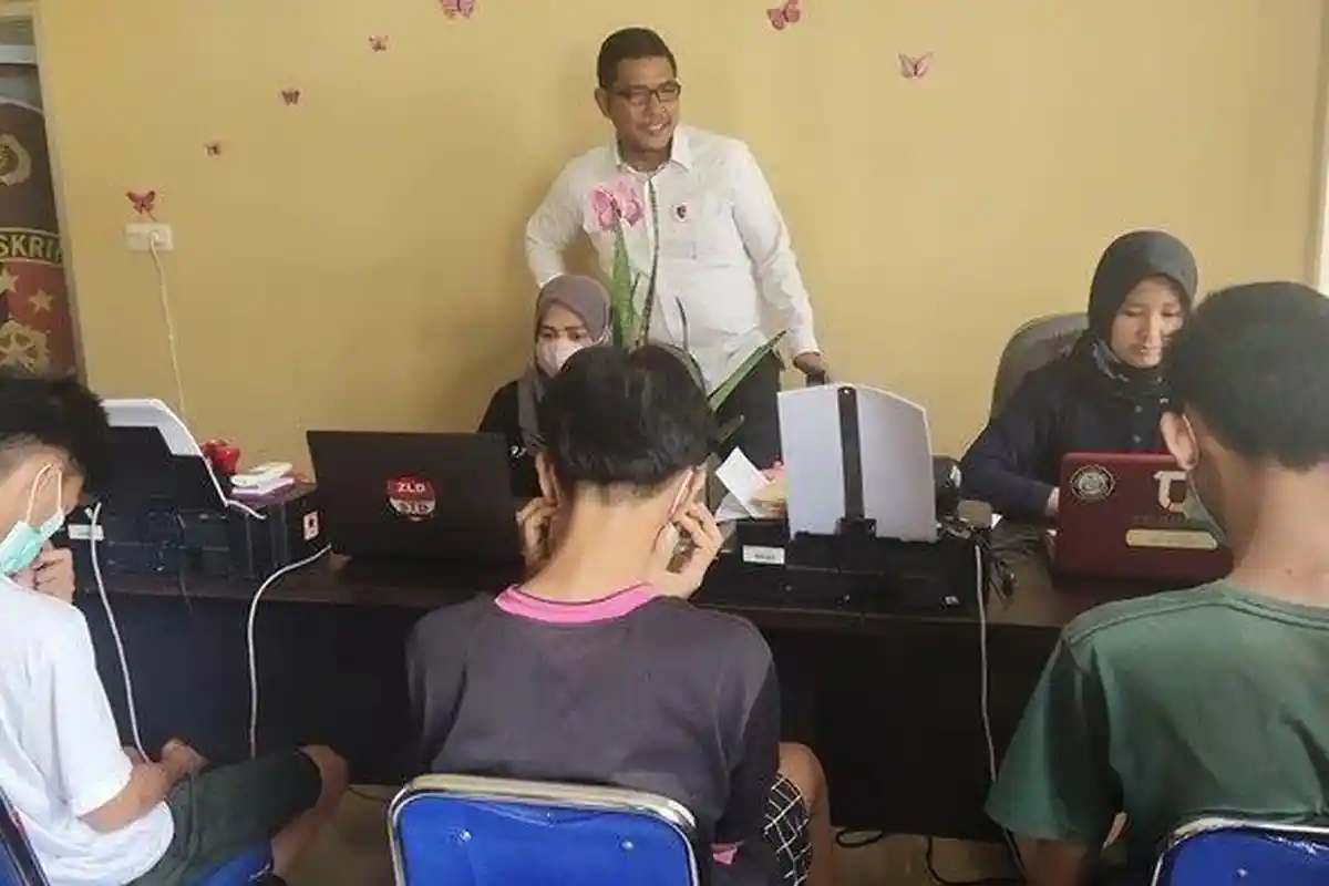 Anggur Merah Berujung Duka, Gadis ABG ini Jadi Budak Tindakan Asusila, Digilir 3 Pria Selama 4 Hari