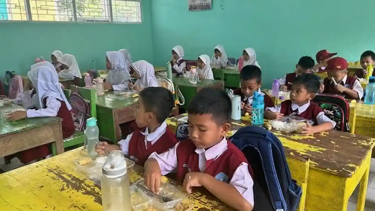 Pempek dan Batagor Jadi Menu Makan Bergizi Gratis