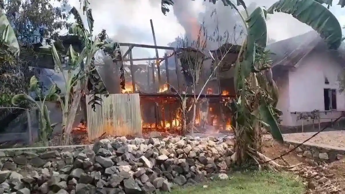 Rumah hingga Emas 70 Gram Milik Haji Fatimah di Sinjai Timur Terbakar, Rugi Rp400 Juta