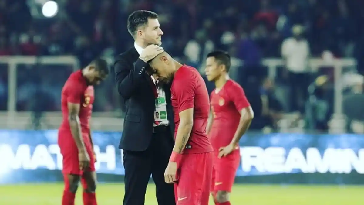 Banyak Masalah di Timnas Indonesia yang Membuat Simon McMenemy Gundah