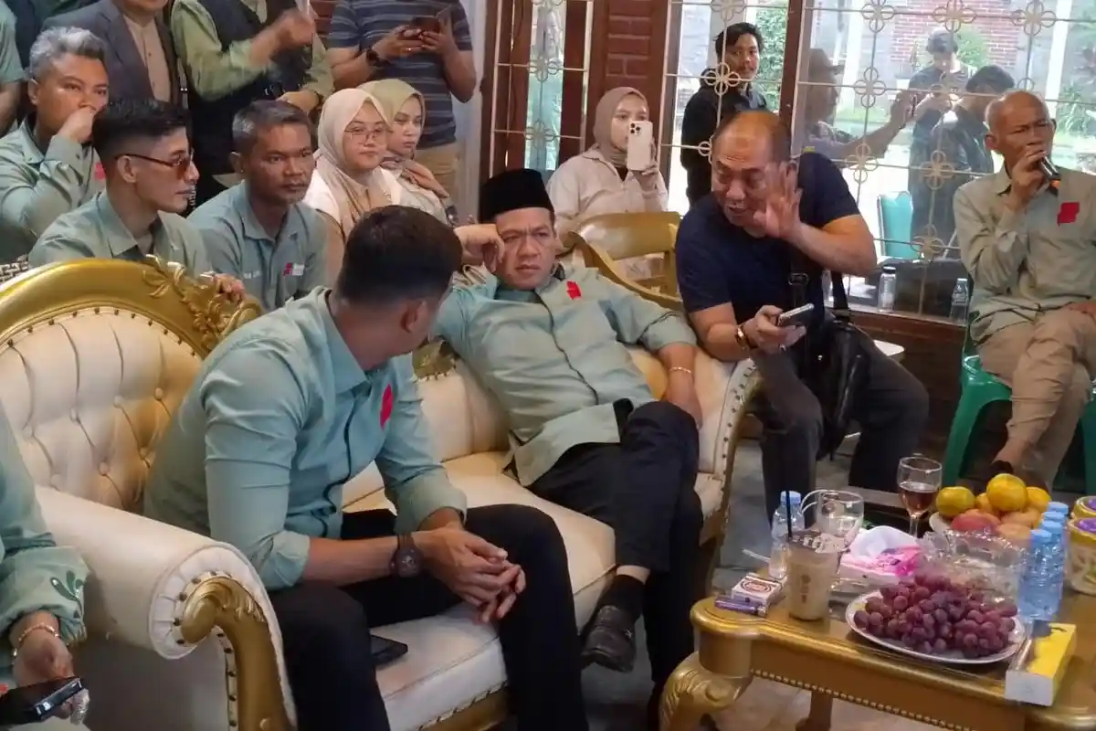 Unggul di Quick Count LSI untuk Pilkada Bandung, Dadang Supriatna-Ali Syakieb Masih Saja Tegang