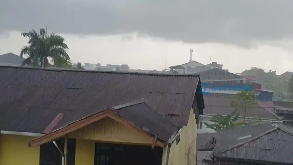 Cuaca Kalbar Besok 9 April 2026 di 14 Daerah! Kapuas Hulu dan Sintang Dihantam Hujan Petir