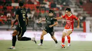 Pertandingan-Bali-United-vs-Borneo-FC-di-Stadion-Kapten-I-Wayan-Dipta.jpg