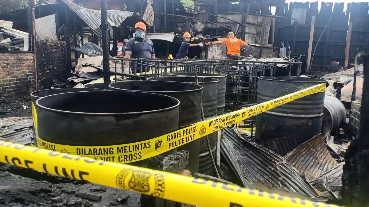 Pemilik Rumah Tempat Tumpukan Solar Ilegal di Samarinda yang Terbakar Jadi Tersangka