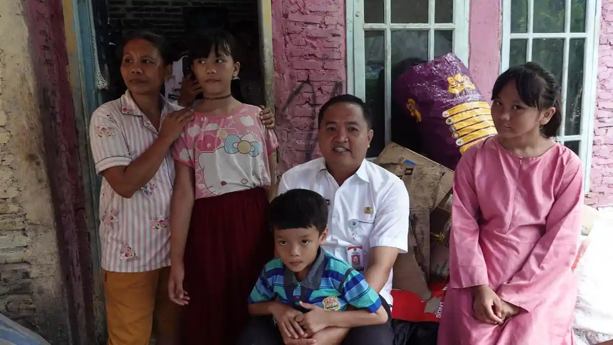 Gubernur Lampung Bantu Siswi SMP yang Sempat Putus Sekolah karena Dibully