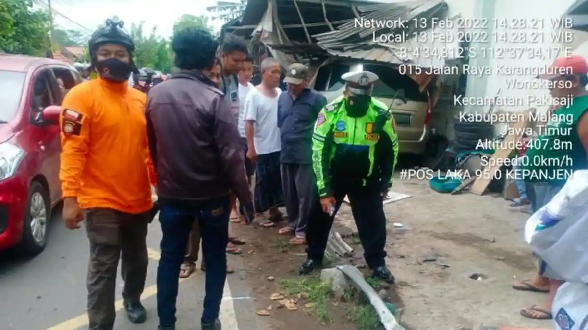 Kecelakaan Maut Avanza Vs Supra di Pakisaji Malang, Dua Orang Tewas