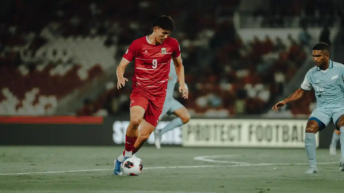 Profil Lengkap Mitchell Baker: Bomber Muda Timnas Indonesia Ikuti Jejak ...