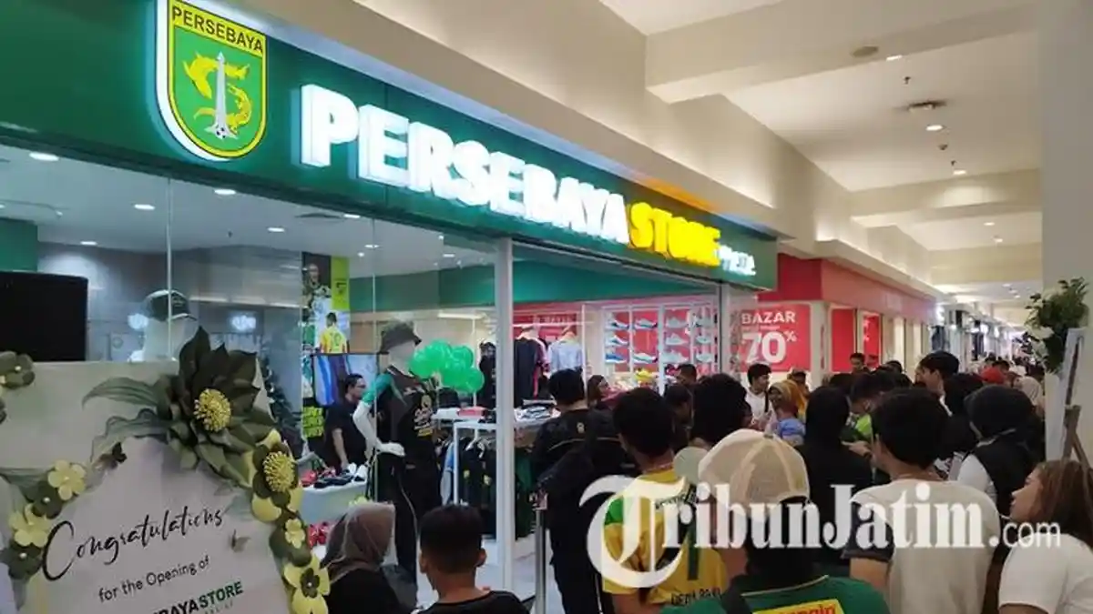 Bruno dan Rian Hadiri Pembukaan Persebaya Store Royal Plaza Surabaya, Ada Banyak Promo!