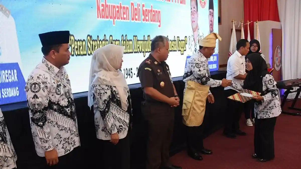 Apresiasi Guru, Bupati Deli Serdang akan Beri Bantuan Insentif