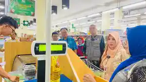 PERIKSA-PRODUK-Tim-Pembinaan-dan-Pengawasan-Obat-dan-Makanan.jpg
