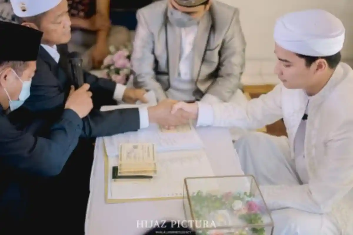 Alvin Faiz Nikahi Henny Rahman, Mulai Dekat Sebulan Sebelum Resmi Menikah