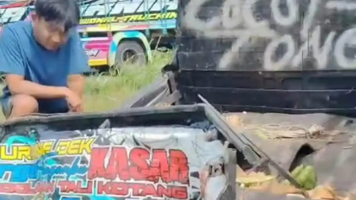 Kronologi Bus Tabrak Pikap di Tol Bakter KM 56 hingga 1 Orang Luka Berat