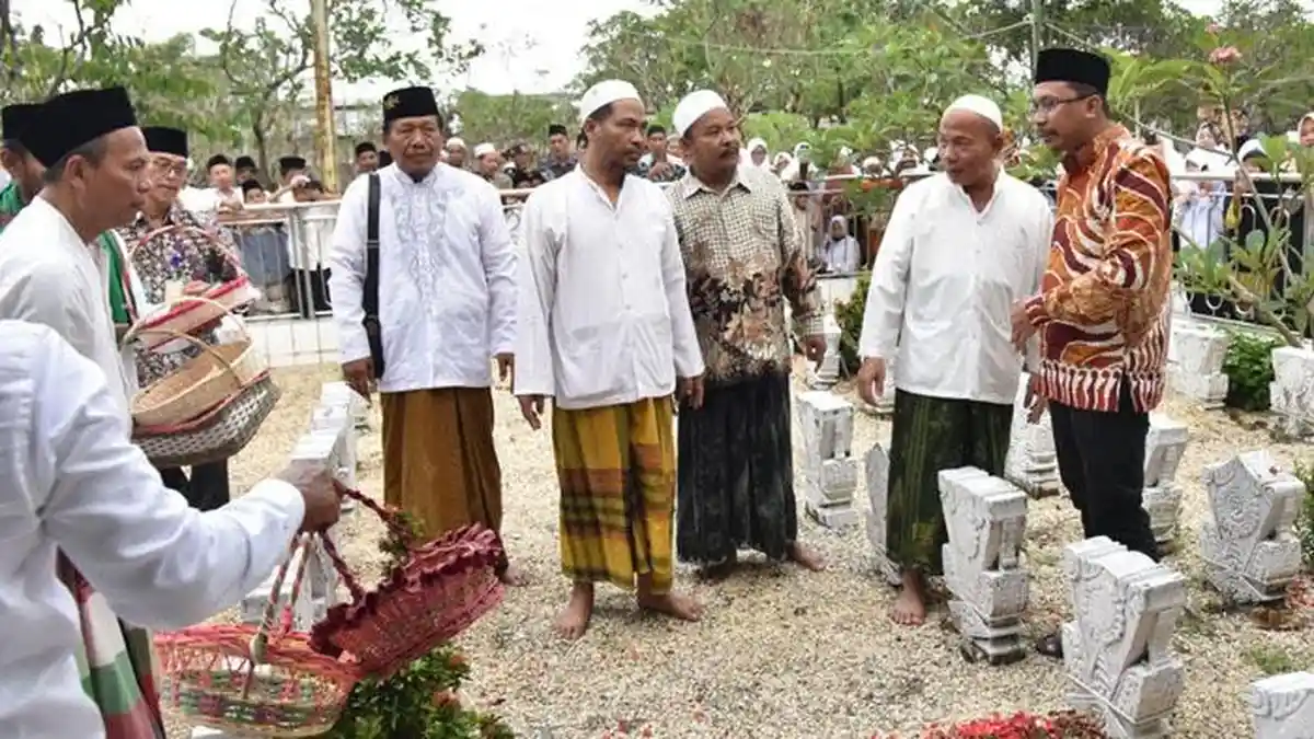 Pemkab Sidoarjo Bersiap Memugar Makam Siwalanpanji, Bupati Gus Muhdlor: Sama Baiknya