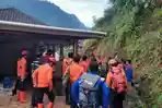 LONGSOR-CURUG-CILEAT-2-TEWAS.jpg