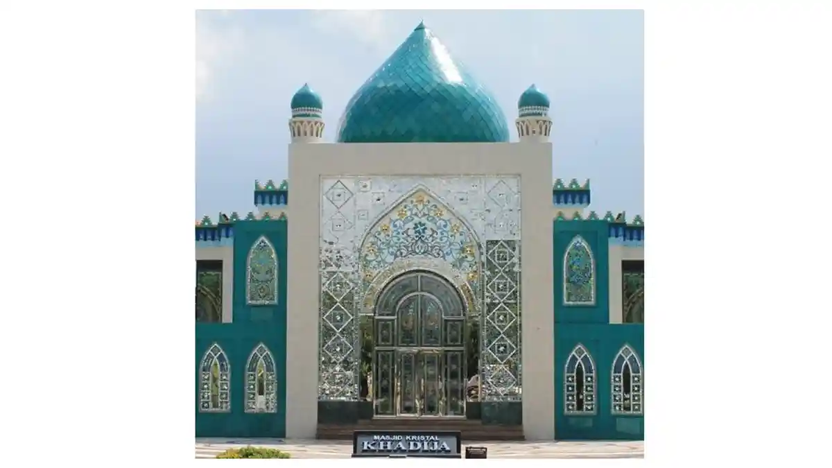 Berlapis Kristal dan Marmer, Masjid Kristal Khadija Sleman Undang Decak Kagum