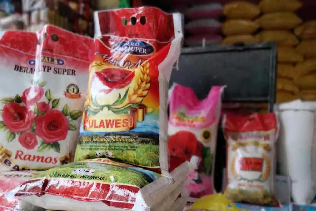 Harga Beras Melonjak Naik Hingga Rp12 Ribu Per kilo di Kendari Sulawesi Tenggara Jelang Akhir Tahun