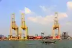Aktifitas Pelabuhan Petikemas Tanjung Mas Semarang