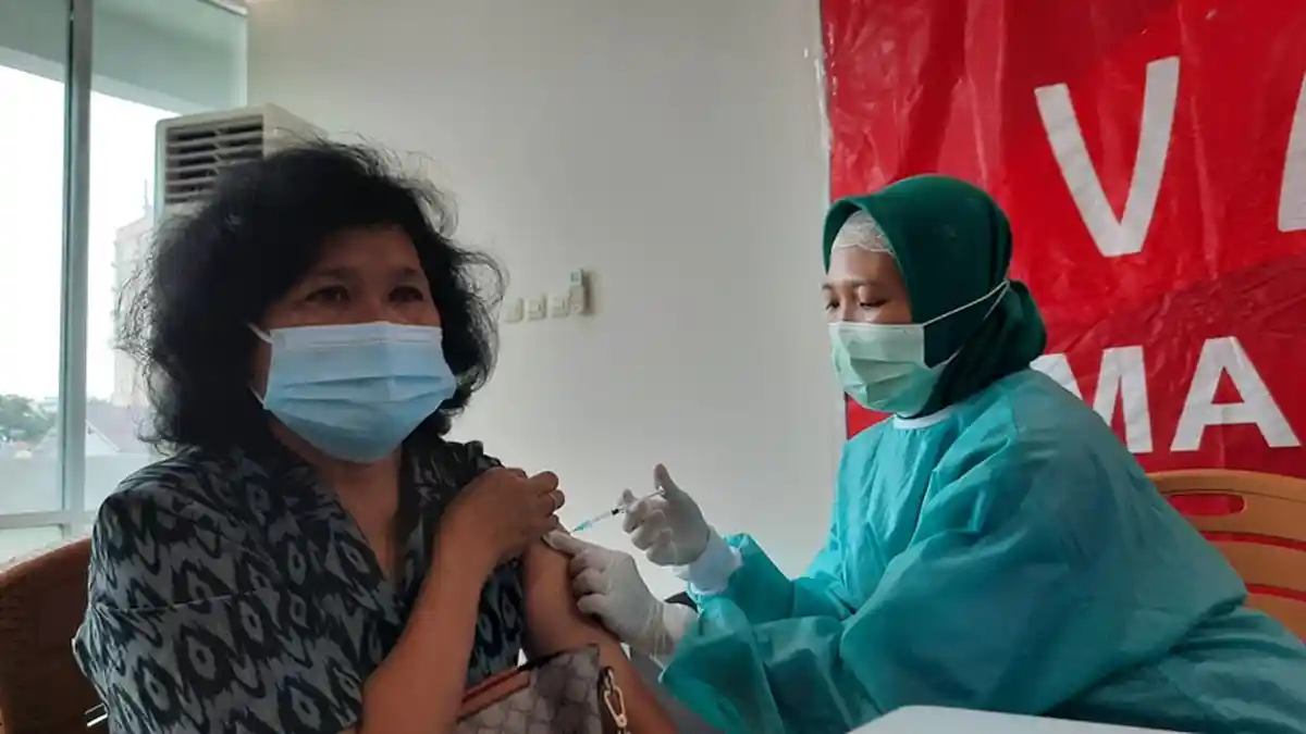 Siap-Siap Pembelajaran Tatap Muka, 75 Persen Guru dan Tendik di Kota Semarang Telah Divaksin