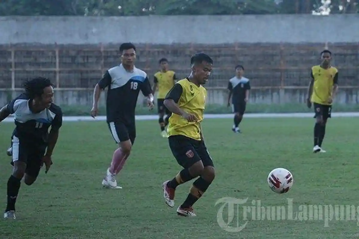 Badak Lampung FC Gelar Uji Coba untuk Ukur Kemampuan Pemain