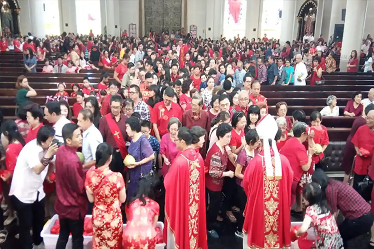 Gong Xi Fa Cai Gereja Katedral Gelar Misa Tahun Baru Imlek