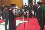 kader-PDIP-Surabaya-Syaifuddin-Zuhri-resmi-dilantik-sebagai-Ketua-DPRD-Surabaya.jpg