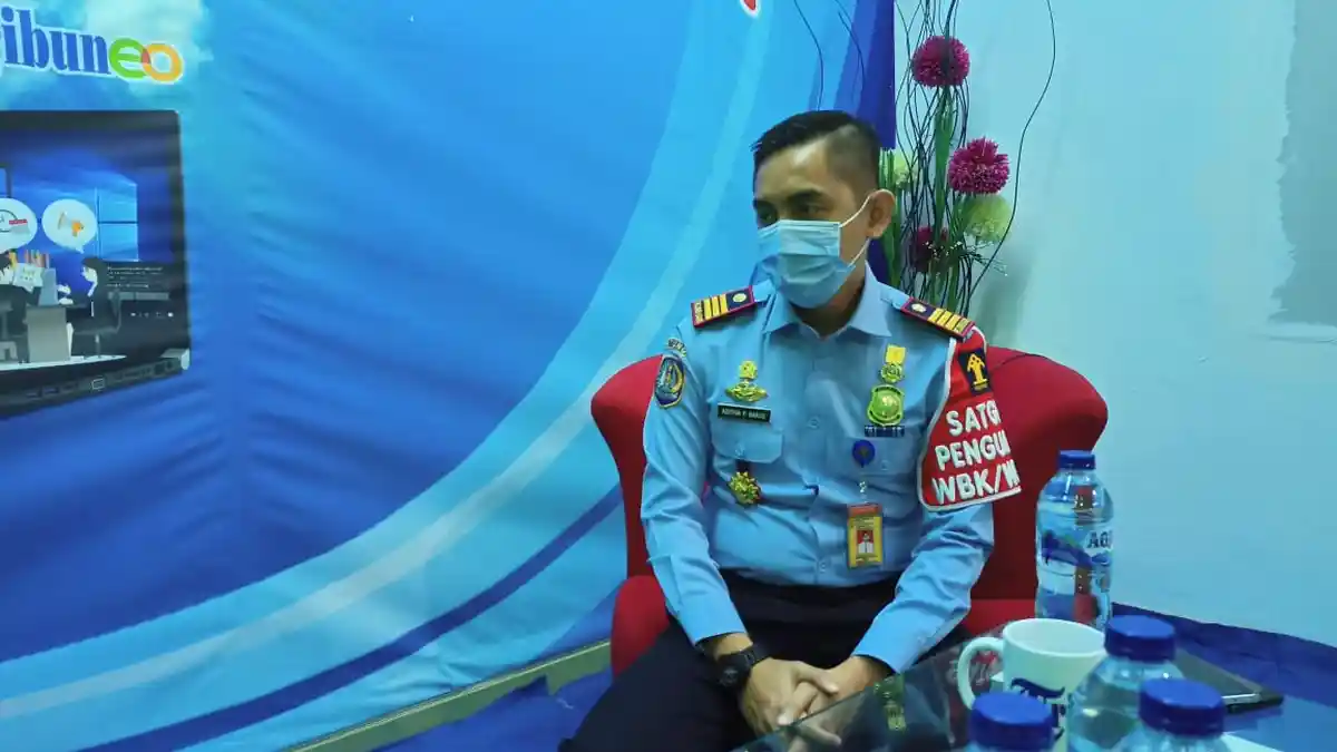 Kepala Kantor Imigrasi Bitung Adithia Perdana Berkunjung di Kantor Tribun Manado