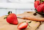 ilustrasi-stroberi-menu-diet.jpg