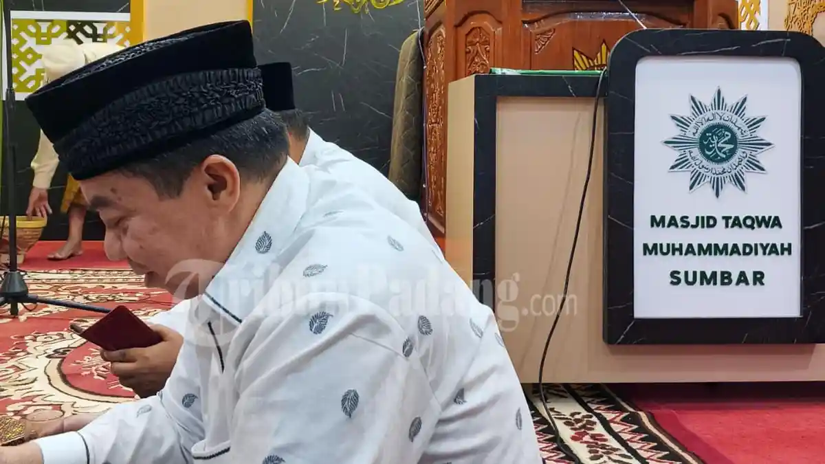 Masjid Taqwa Muhammadiyah Pasar Raya Padang Siapkan 130 Porsi Takjil Setiap Hari Selama Ramadan