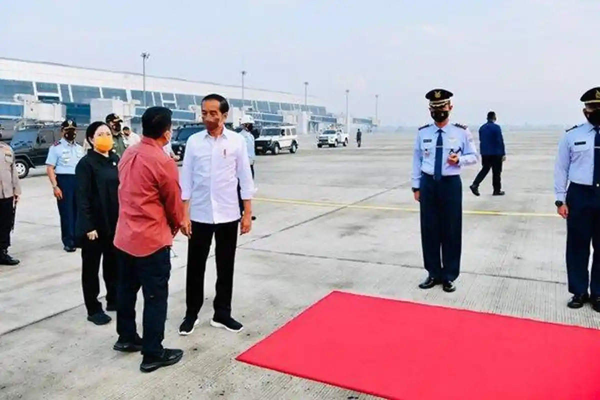 Jokowi Dalam Perjalanan ke Ukraina, Disebut Siap Jadi Juru Damai Putin dan Zelenskyy