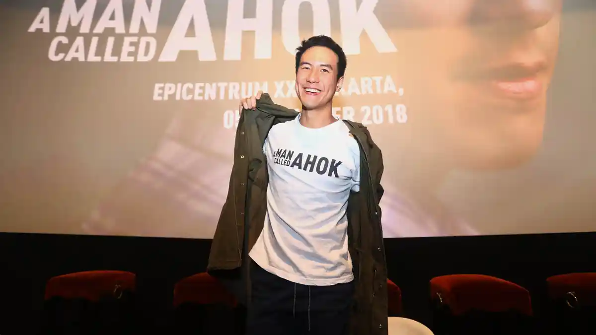 Hadiri Premier Film A Man Called Ahok, Daniel Mananta Ajak Sang Istri