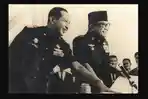 soeharto-dan-soekarno-5535.jpg